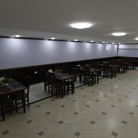 Sharq Hotel Urgench Exterior foto