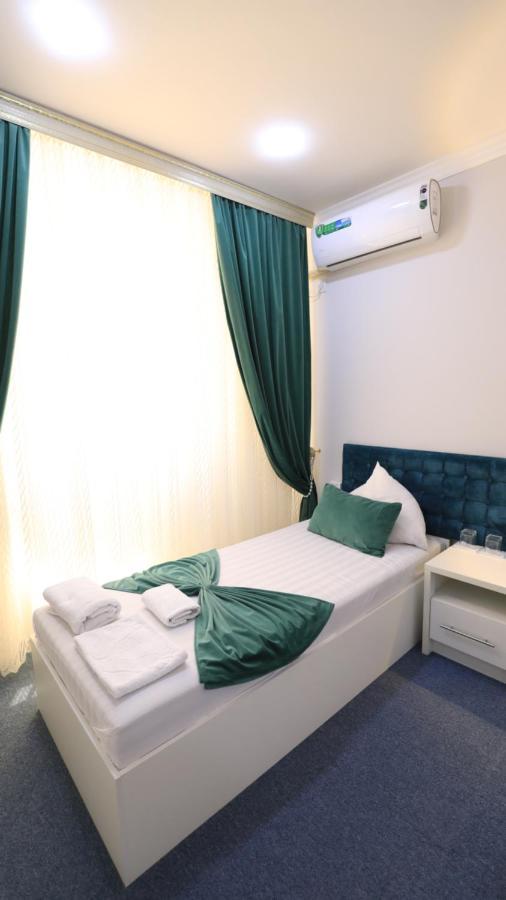 Sharq Hotel Urgench Exterior foto